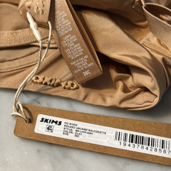 SKIMS NO SHOW UNLINED BALCONETTE BRA - Picture 11 of 12